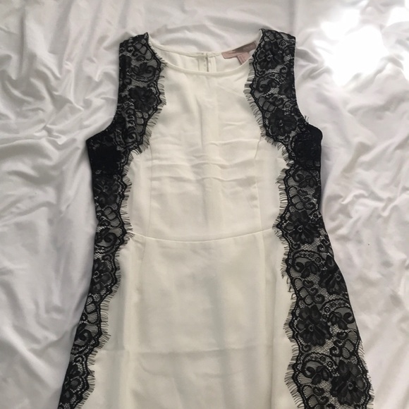 Forever 21 Dress Bundle!! 3 dresses for $5 - Picture 2 of 4